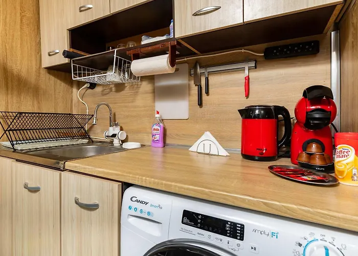 Convenient With Great View Over 아파트